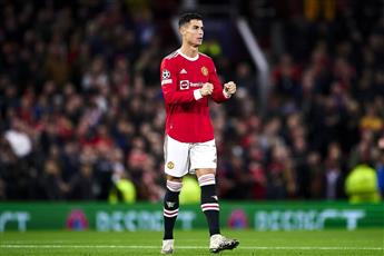 رونالدو يفوز بجائزة «لاعب الموسم» في مانشستر يونايتد