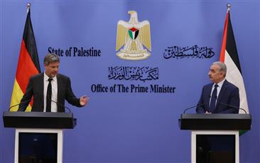 رئيس وزراء فلسطين: المنطقة بحاجة لتدخل المجتمع الدولي لخلق أفق سياسي