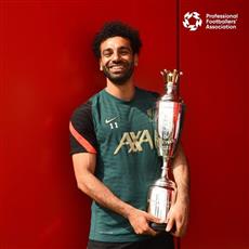 رسميا.. محمد صلاح يتوج بجائزة أفضل لاعب في البريميرليج  #صلاح