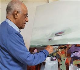 فنان تشكيلي: الرسم التجريدي الكويتي يتميز بالجودة والاتقان