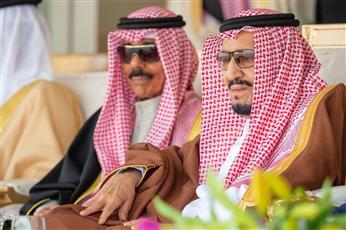 سمو أمير البلاد يتلقى رسالة خطية من خادم الحرمين تتعلق بتوطيد وتعزيز العلاقات الأخوية المتينة بين البلدين الشقيقين