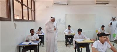 اليعقوب يتفقد لجان اختبارات الثانوية العامة  #وزارة_التربية
