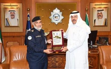وزير الداخلية يستقبل مدير عام «الأدلة الجنائية»: تشجيع البحث العملي لتطوير جميع قطاعات الوزارة