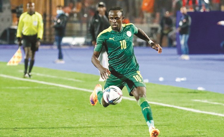 صلاح ومحرز وماني يتنافسون على أفضل لاعب أفريقي