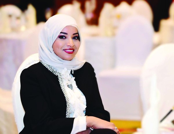 ضبط عاملة منزلية بـ«زي طبي» تعمل على أجهزة الليزر!