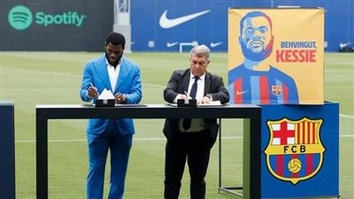 لابورتا: نبحث عن لاعبين يريدون قميص برشلونة