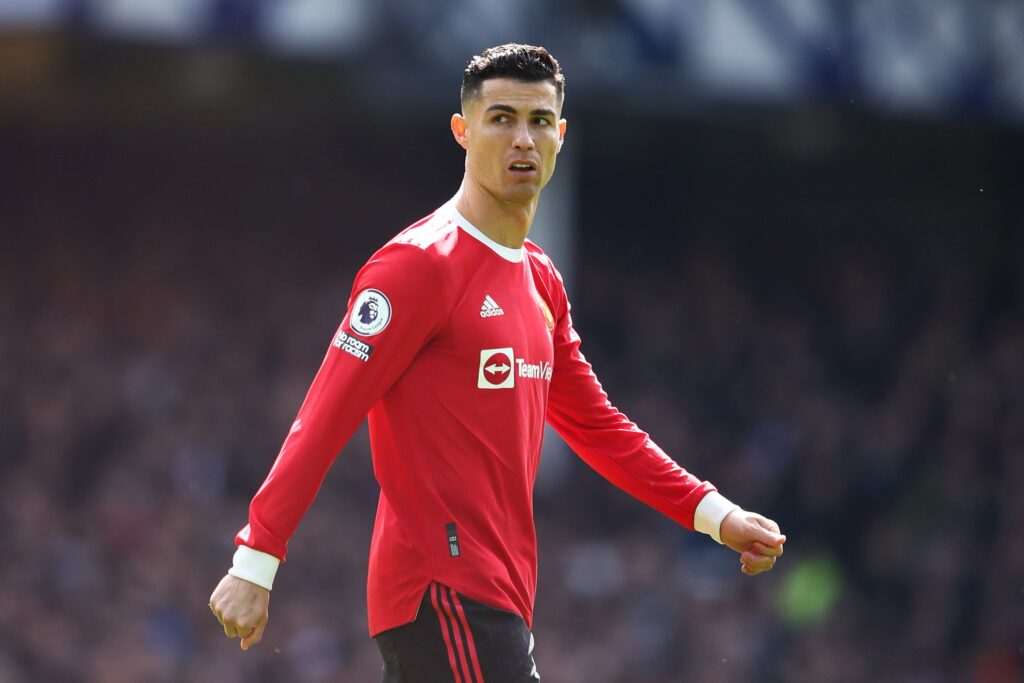ناد سعودي يعرض 300 مليون يورو لضم رونالدو