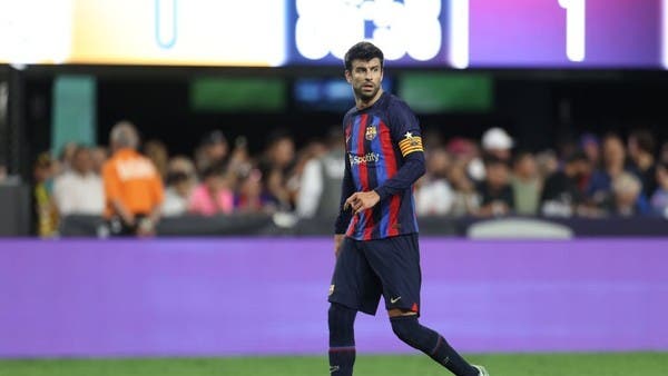 في الكلاسيكو.. صافرات استهجان ضد #بيكيه وهتافات ل #شاكيرا