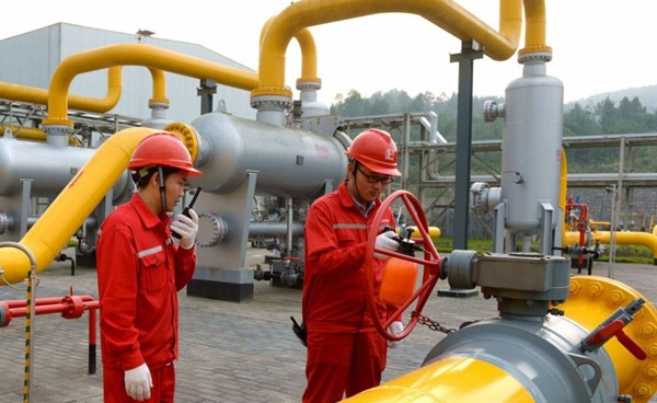 شركات النفط الصينية تحقق أرباحاً غير مسبوقة