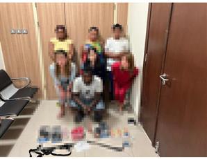 ضبط تشكيل عصابي يعرضون صورهم على «مواقع التواصل» للقيام بأعمال منافية للآداب