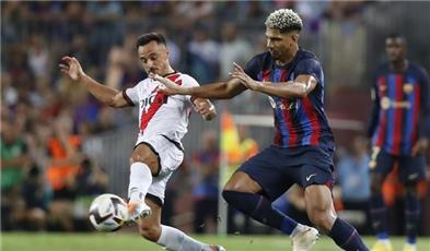 برشلونة يستهل الموسم بتعادل مخيب ضد رايو فاليكانو