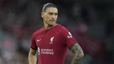 نونيز يعتذر لجماهير ليفربول عن «نطحة الرأس»