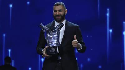 أول تعليق لبنزيما بعد تتويجه بجائزة أفضل لاعب في أوروبا