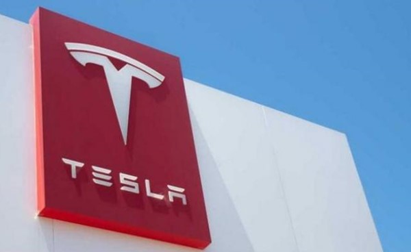 صحيفة : تسلا تريد مضاعفة المبيعات الألمانية في العام الحالي
