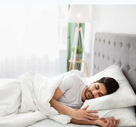 النوم العميق يُحسن صحة الدماغ والجسم