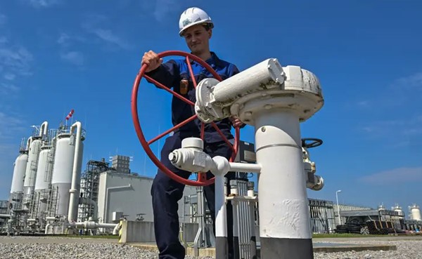 لتهدئة الأسعار.. الاتحاد الأوروبي يريد آلية جديدة لتسعير الغاز