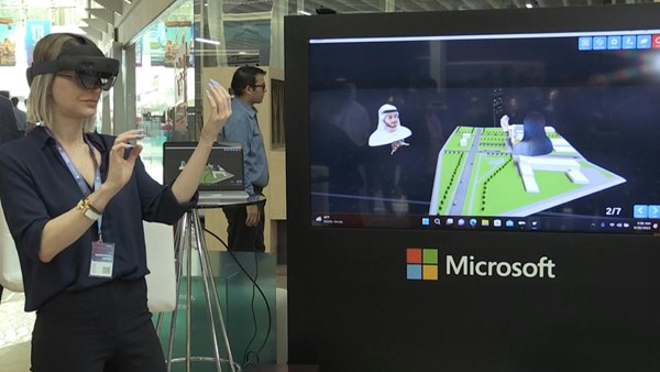 دبي تخوض عالم الميتافيرس