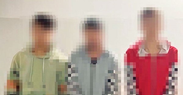 ضبط 3 شباب تخصصوا في النصب بالدولارات على «التواصل»
