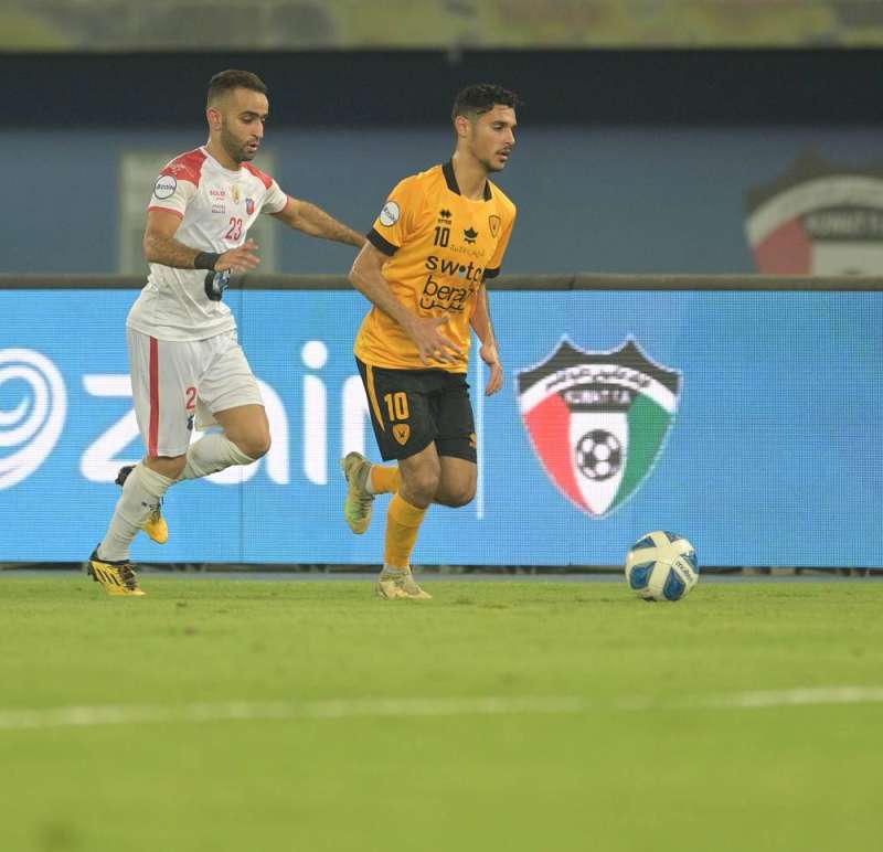 القادسية يحتج على مشاركة عمرو