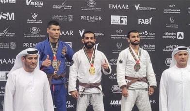 البطل الكويتي علي حسن يتوج بذهبية بطولة آسيا للجوجيتسو