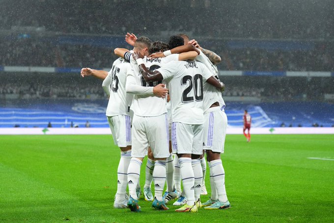 #ريال_مدريد_اشبيليه #ريال_مدريد في يوم ذهبي يبهر ويمتع ويتغلب على #إشبيلية