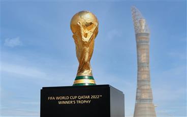 كأس العالم يحط الرحال في قطر.. بعد رحلته في 54 دولة