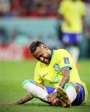 البرازيل تعلن رسميا غياب نيمار حتى دور الـ 16 من كأس العالم
