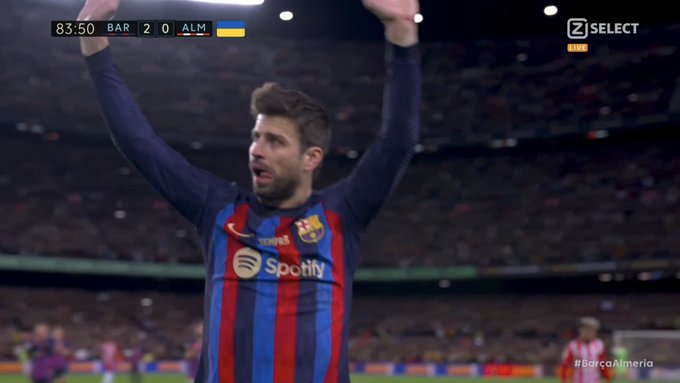 بيكيه يودع الكامب نو بالدموع #الدوري_الاسباني #برشلونة #بيكيه