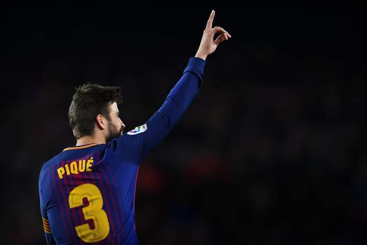عاجل.. قائد برشلونة جيرارد بيكيه يقرر اعتزال كرة القدم