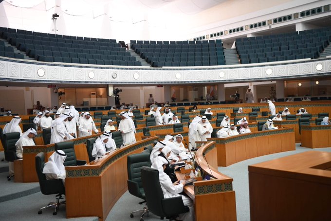 عاجل | مجلس الأمة يوافق على رفع الحصانة عن النائب #عبيد_الوسمي بعد التصويت على الطلب بالنداء بالإسم