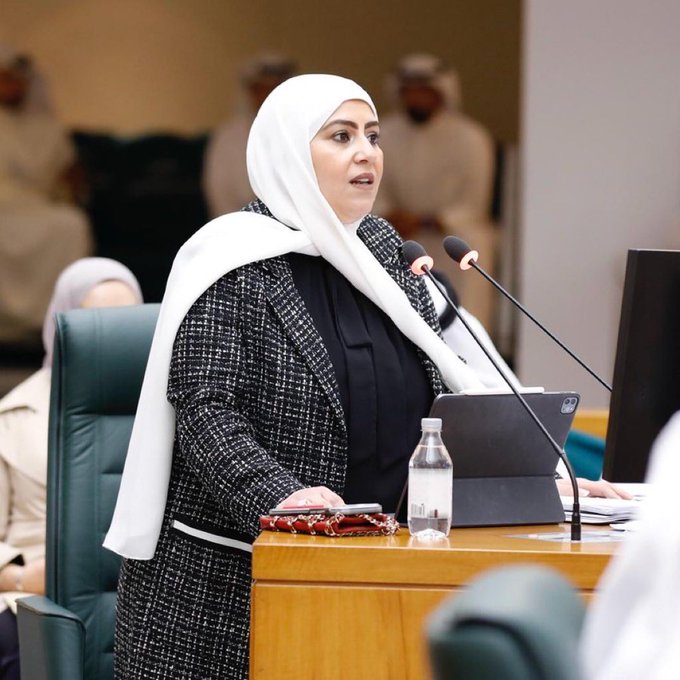 #بوقماز: لم أتخذ قرارات تضر المال العام ولم أمارس التضليل على #النواب