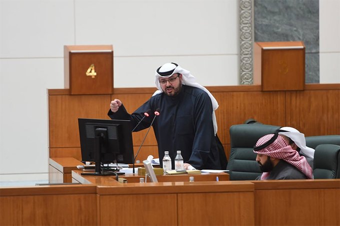 عبدالعزيز الصقعبي: ما يحز بالخاطر شكاوى الموظفين في الديوان وخوفهم على وظائفهم ومستقبلهم جراء ما يسجلونه من ملاحظات وهذا يدل على وجود خلل ونؤكد أن الأمر ليس شخصياً