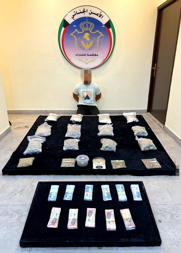 قطاع الأمن الجنائي يتمكن من ضبط شخصين بحوزتهما كمية كبيرة من المواد المخدرة في ضبطيتين منفصلتين