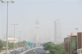 طقس مائل للبرودة وانخفاض في الرؤية الأفقية بسبب الضباب.. والعظمى 18