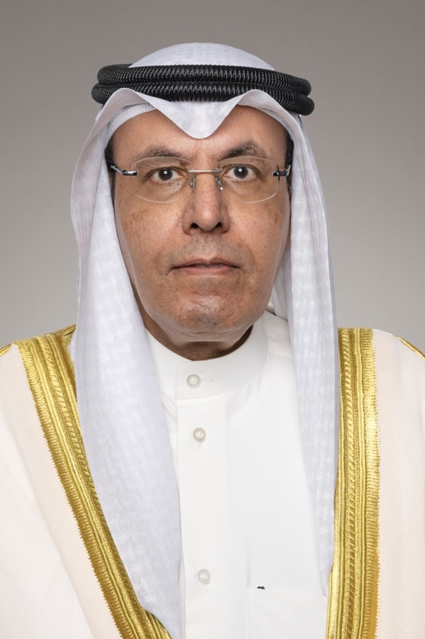 وزير التربية ووزير التعليم العالي يُشيد بفوز الطالبة جنان الشريف برئاسة البرلمان العربي للطفل #العيد_الوطني_الكويتي