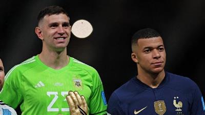 إيميليانو مارتينيز حارس الأرجنتين: ميسي طلب مني عدم تكرار السخرية من مبابي