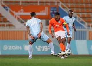 كاظمة يحقق فوزًا هامًا على السالمية بثلاثية