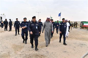 وكيل #الداخلية الفريق البرجس يتفقد النقطة الأمنية لجسر الشيخ جابر الأحمد لمتابعة سير الإجراءات الأمنية خلال الاحتفال بالعيد الوطني الـ62 ويوم التحرير الـ32 #اليوم_الوطني_25_26