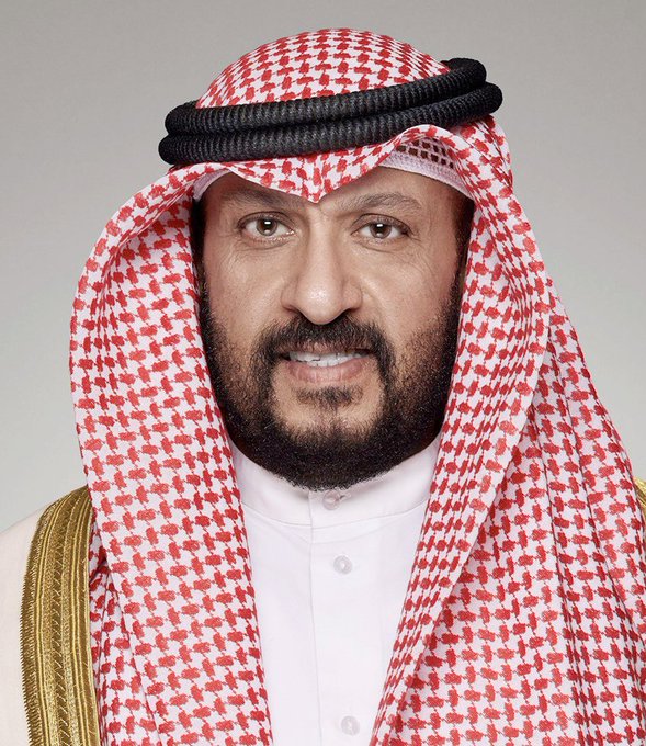 النائب الأول لرئيس مجلس الوزراء ووزير الداخلية ووزير الدفاع بالإنابة الشيخ طلال الخالد: منح مدنيي «الإطفاء» بدل المسافة أسوة بزملائهم في «الداخلية» بدءاً من فبراير