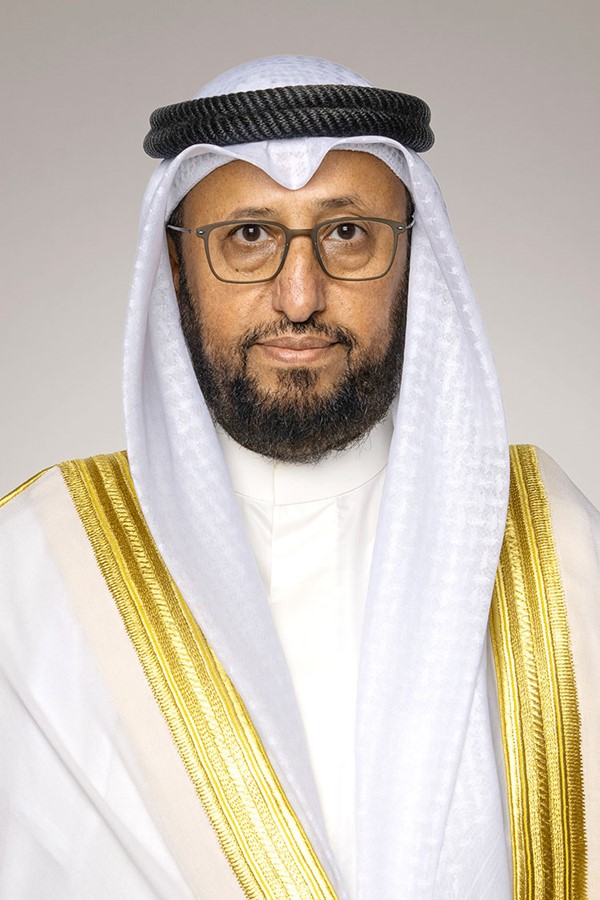 العجمي: تكثيف الجهود لتسهيل إجراءات السفر لجميع الركاب
