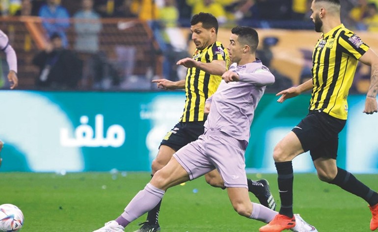 الاتحاد والنصر.. قمة صدارة الدوري السعودي