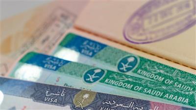 السعودية تتيح أداء العمرة لجميع المقيمين في دول الخليج بالتأشيرة السياحية