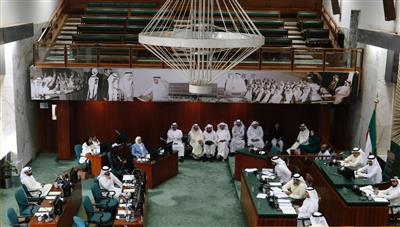 البلدي يوافق على مبادرات بنوك لإعمار المواقع المتضررة بحريق المباركية وتجميل شاطئ الشويخ