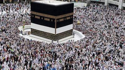 السعودية تقيد مرات العمرة في رمضان لمنح فرصة لأكبر عدد ممكن لتأدية الشعيرة