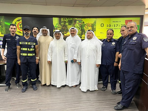 د.يعقوب التمار تفقد مركز عمليات الطوارئ الطبية