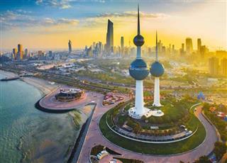طقس حار ورياح مثيرة للغبار مع فرصة لأمطار متفرقة.. والعظمى 38