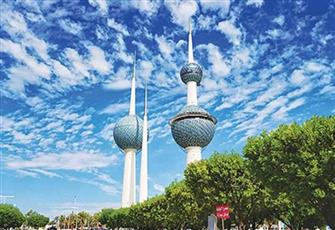 طقس حار نهارًا معتدل مع فرصة للغبار على المناطق المكشوفة ليلاً.. والعظمى 37