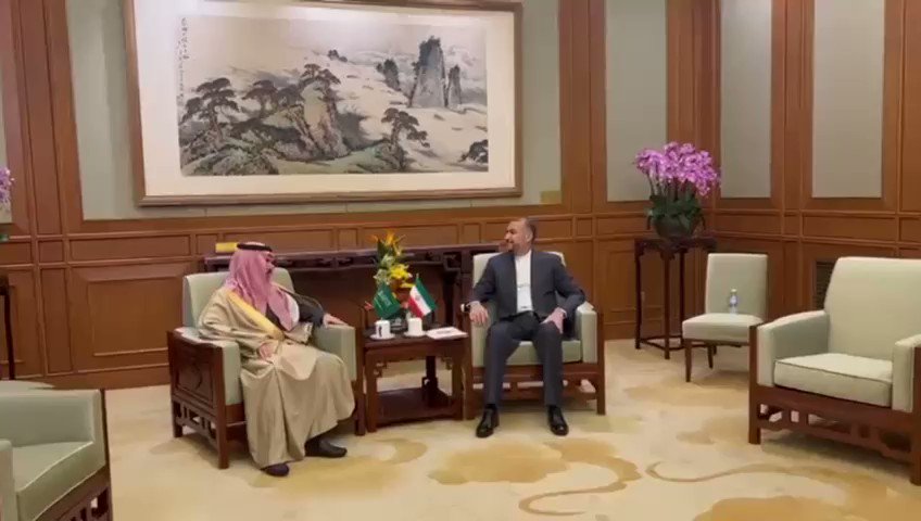 وزير الخارجية السعودي يلتقي نظيره الإيراني في «بكين»
