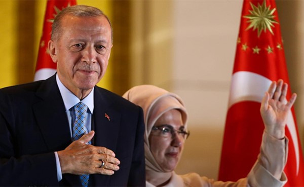 تركيا: تحالف الجمهور يحصد غالبية بـ 323 مقعداً في البرلمان.. وأردوغان: سنقوم بما يلزم للحد من التضخم وسنضع أهدافاً جديدة