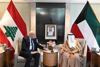 ممثل سمو الأمير سمو ولي العهد يستقبل رئيس وزراء لبنان في مقر إقامة سموه في لندن